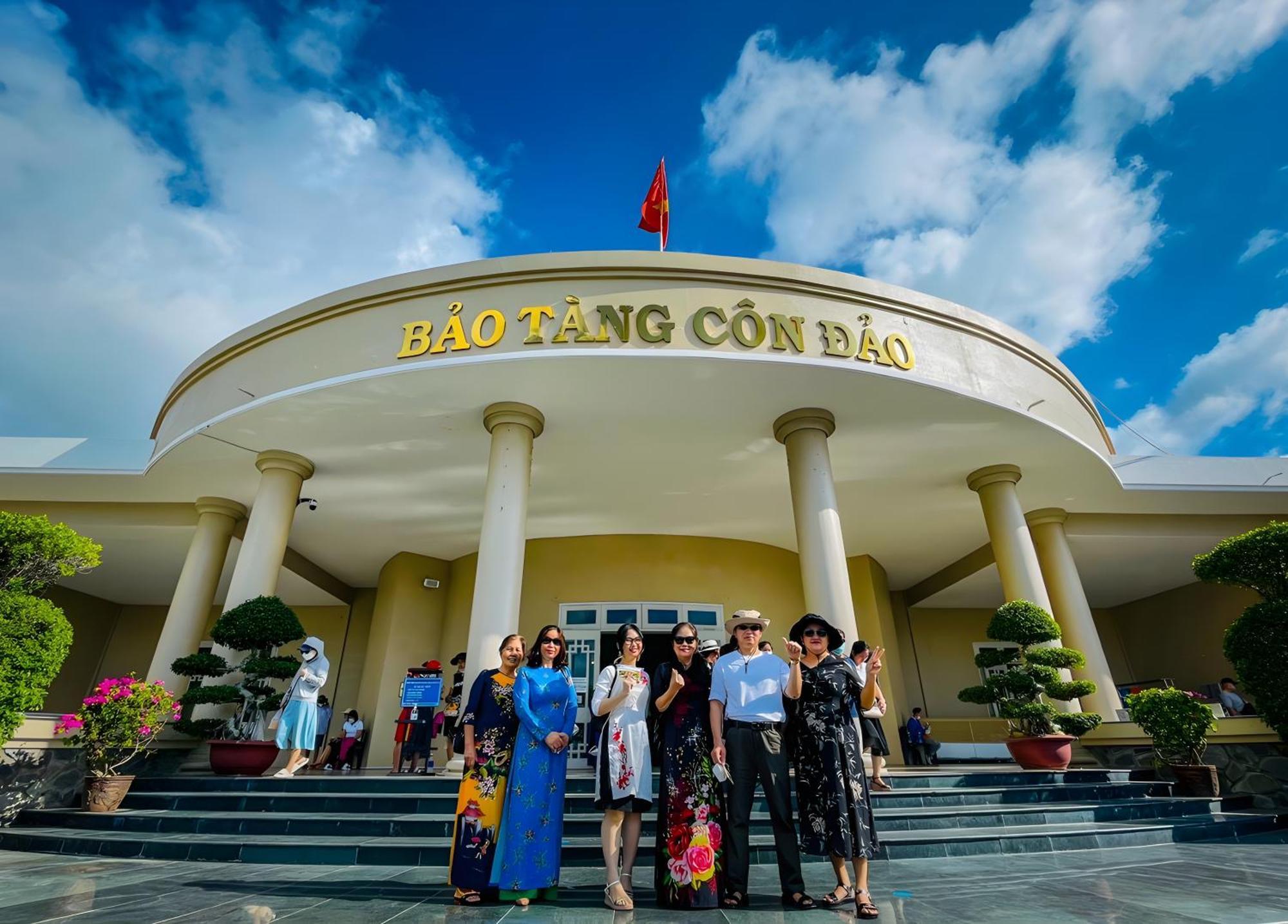 Duy Canh Homestay Chi Khu Co Ong Exterior foto
